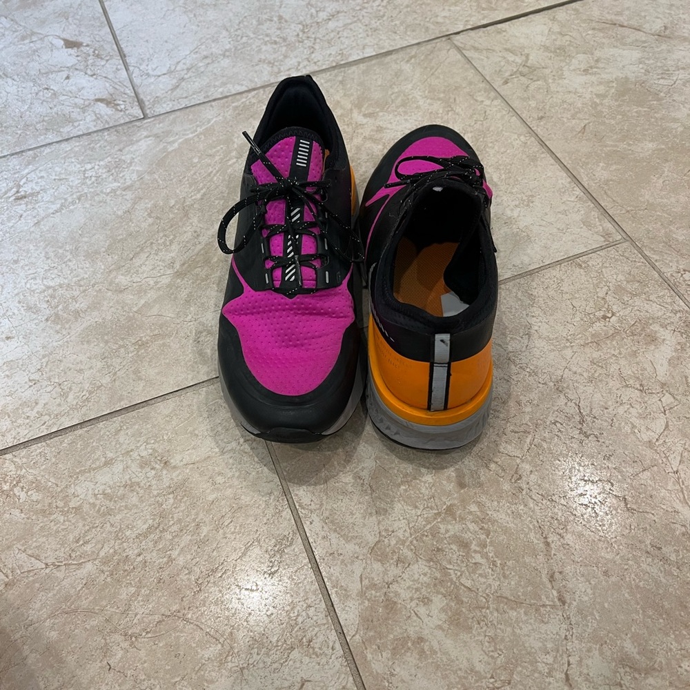 Nike training sneakers